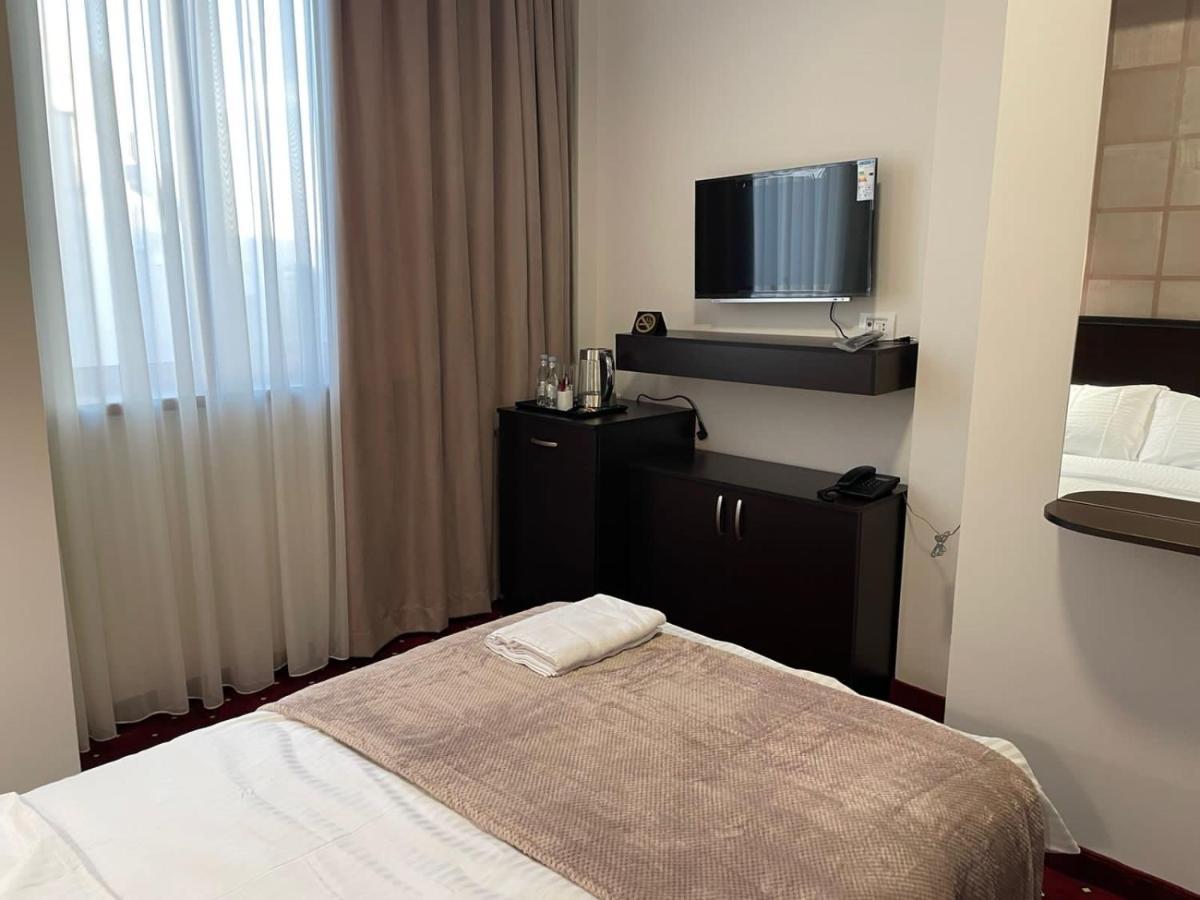 Anga Yerevan Hotel Ngoại thất bức ảnh