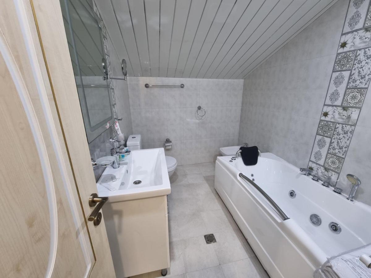 Anga Yerevan Hotel Ngoại thất bức ảnh